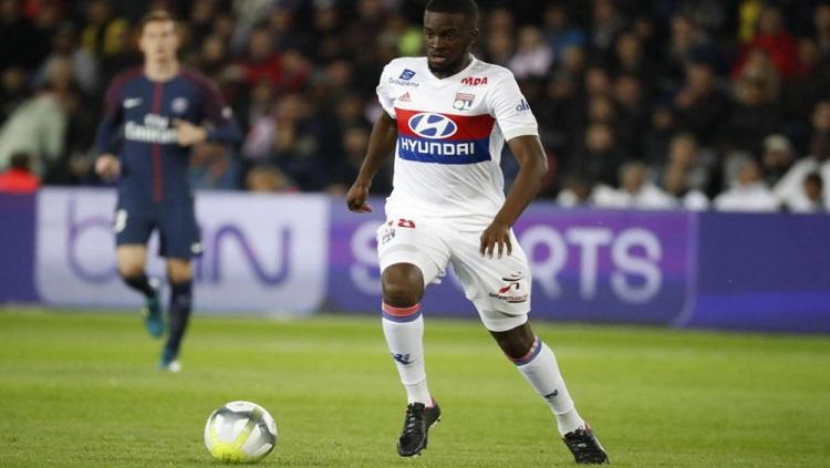 Tanguy Ndombele Menggiring Bola Copyright: Getty Images