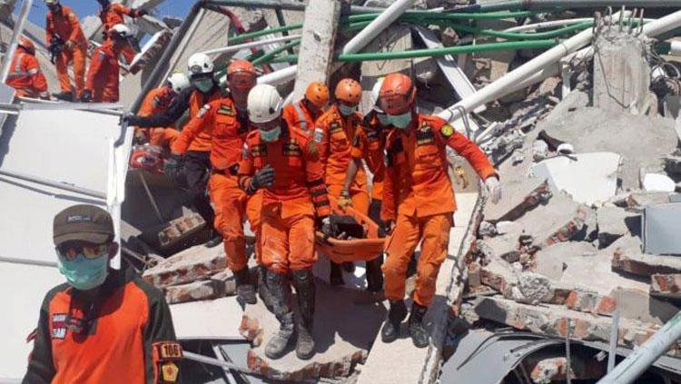 Tiga atlet paralayang asal Sulut korban tsunami belum ditemukan. Copyright: ANTARA FOTO/BNPB/foc