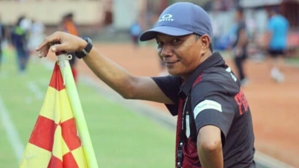 IAI Manajer atau Pengelola Stadion Mandala, Ir. Akmar