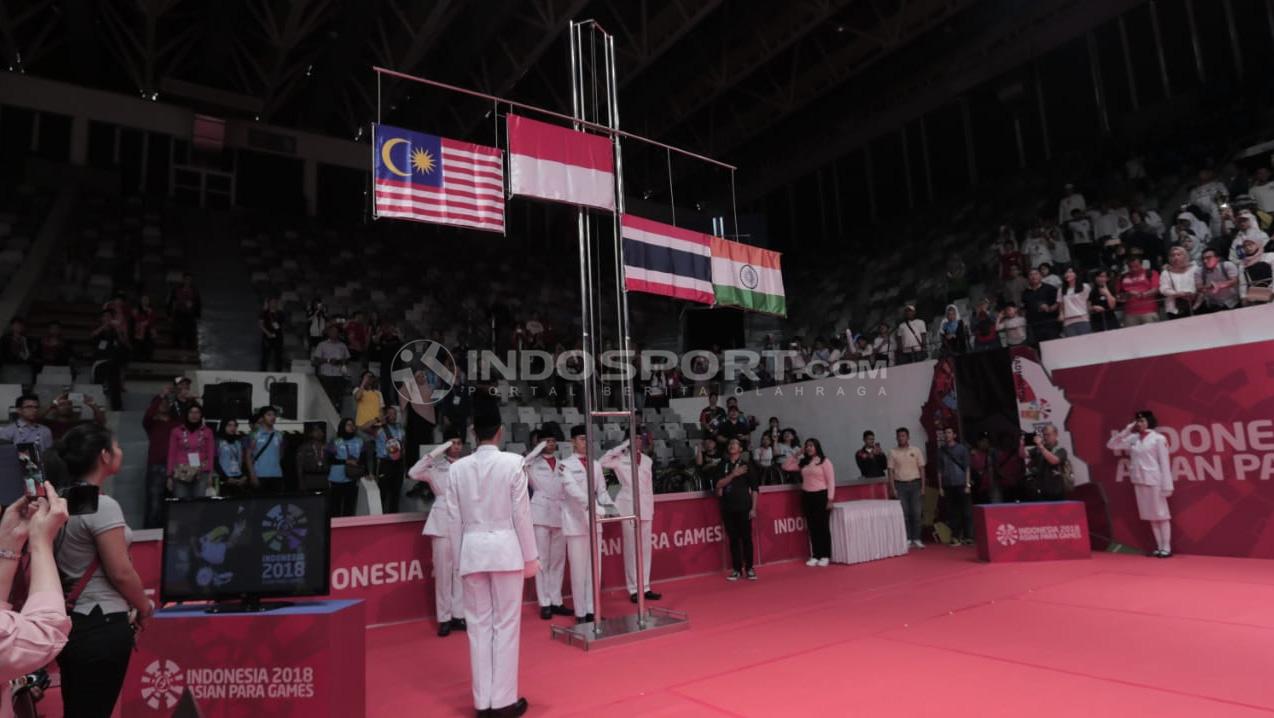 Perolehan Medali Emas, final beregu bulutangkis Indonesia vs Malaysia Asian Para Games 2018.