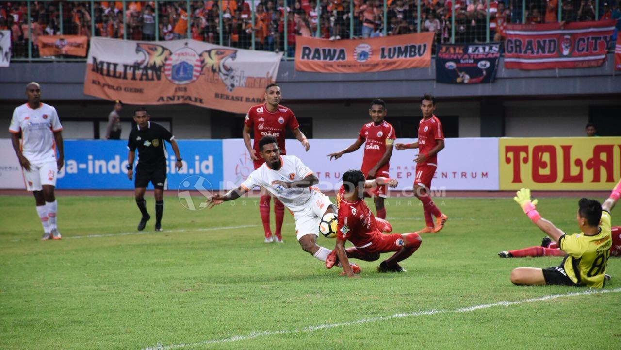 Persija Jakarta vs Perseru Serui Copyright: Herry Ibrahim/Indosport.com