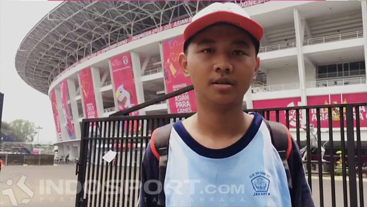 Ikmal, Siswa Difabel yang lihai bermain voli. - INDOSPORT