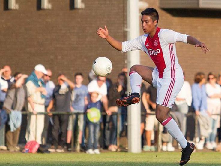 Nathan Muskitta, pemain muda Indonesia di Ajax Amsterdam. Copyright: Instagram/Nathan Muskitta