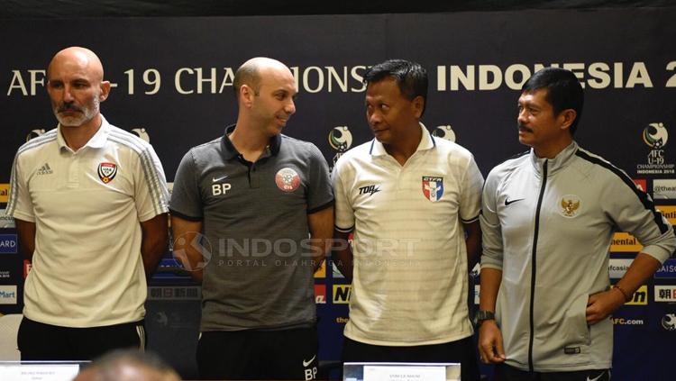 Ki-Ka: Pelatih UEA Batelli Ludovic, Pelatih Qatar Bruno Pinheiro, Pelatih China Taipe Vom Ca Ngum, dan Pelatih Indonesia Indra Sjafri pada jumpa pers grup A jelang Piala AFC 2018 di Stadion GBK, Rabu(17/10/18).