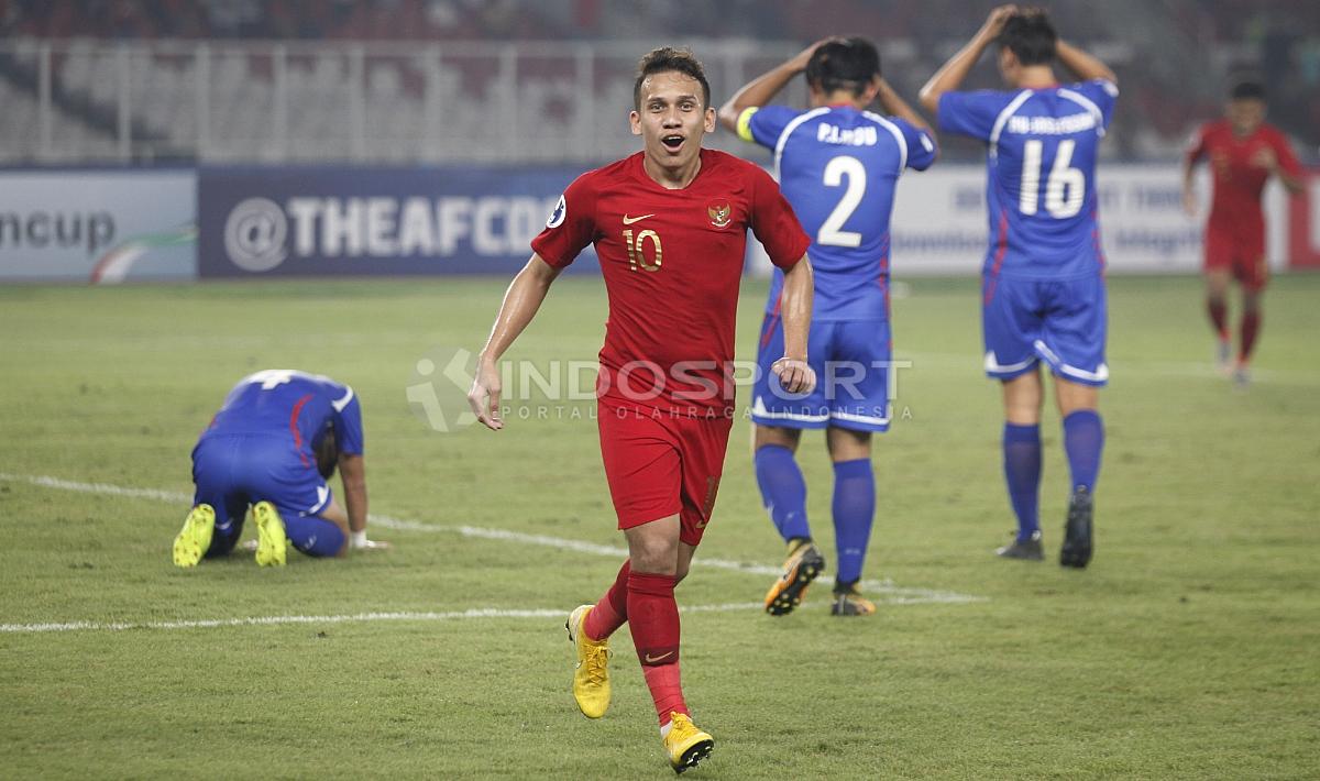 Selebrasi Egy Maulana Vikri (tengah) usai mencetak gol pertama untuk Timnas U-19.