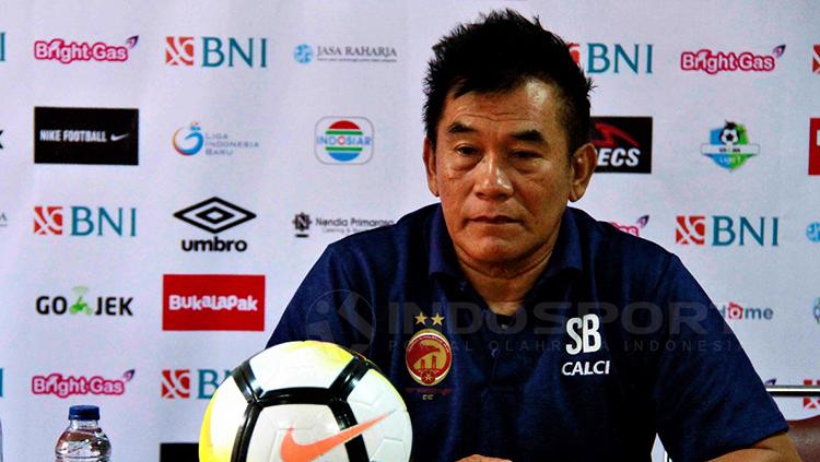 Pelatih Sriwijaya FC dalam jumpa pers.