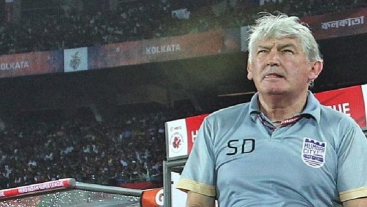 Pakar sepak bola Inggris, Steve Darby, mengatakan sikap PSSI yang ingin pindah ke EAFF tak ayal seperti anak kecil.