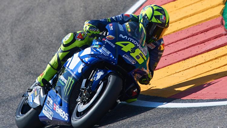 Valentino Rossi dalam lintasan balap