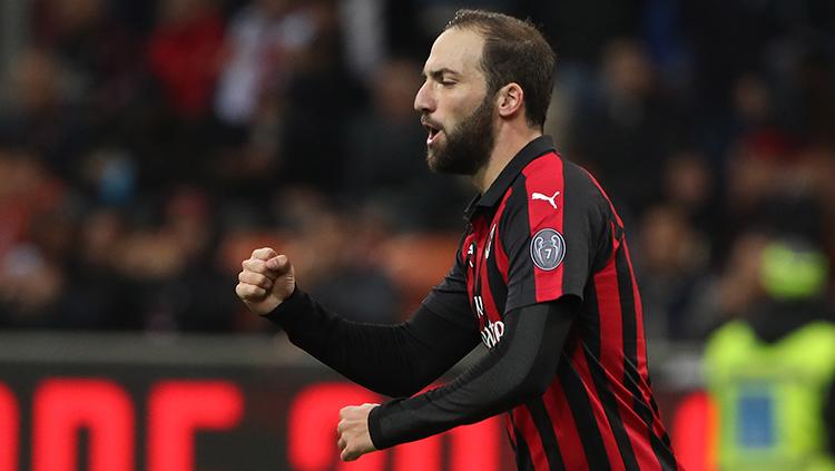 Gonzalo Higuain berselebrasi usai mencetak gol ke gawang Sampdoria.
