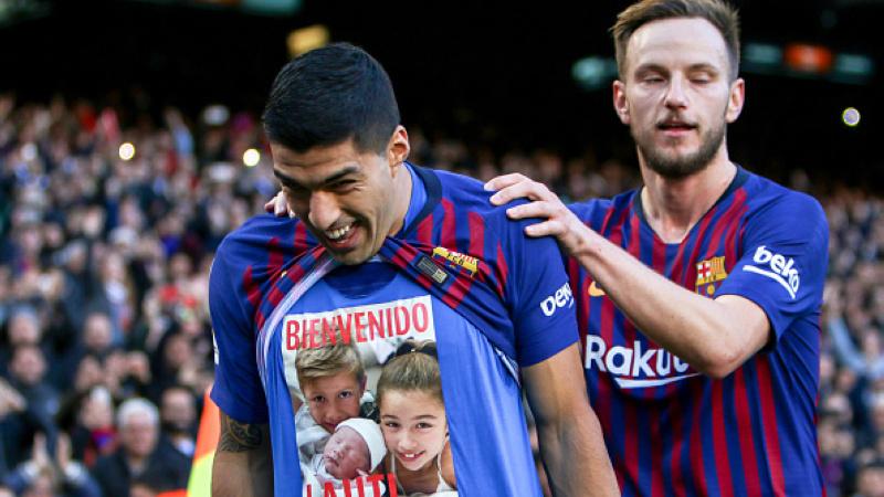 Luis Suarez merayakan golnya ke gawang Real Madrid. Copyright: INDOSPORT