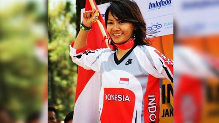 Risa Suseanty Wong saat juara balap sepada. - INDOSPORT