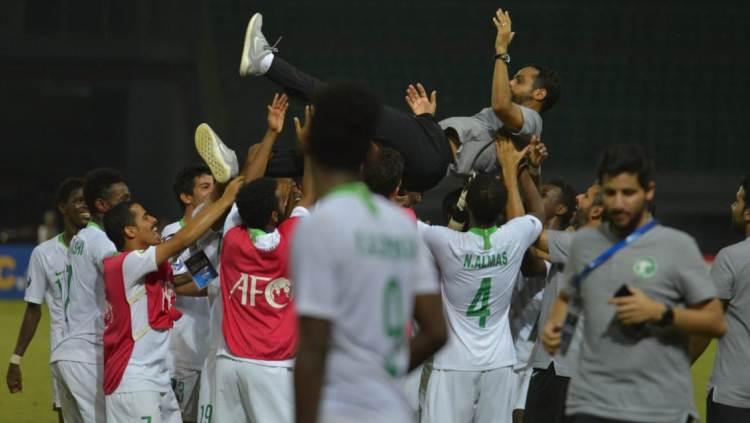 Selebrasi Timnas U-19 Arab Saudi saat mengalahkan Australia di Semifinal Piala Asia U-19 2018 - INDOSPORT