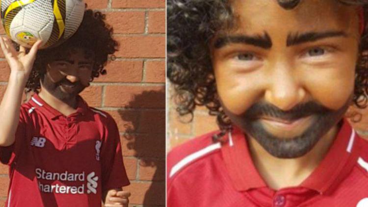 Bocah yang berdandan sebagai Mohamed Salah untuk Halloween.