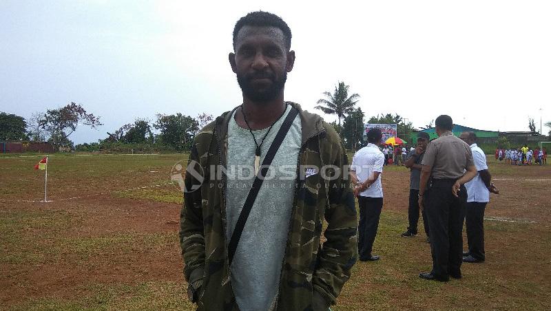 Pesepakbola asal Papua yang bersinar bersama Klub Liga 2 Thailand, Khonkaen FC, Rudolf Yanto Basna.