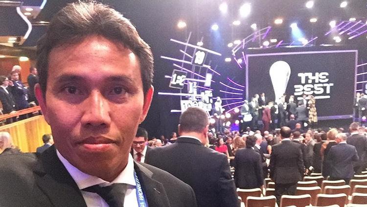 Bima Sakti saat menghadiri pemain terbaik FIFA 2018