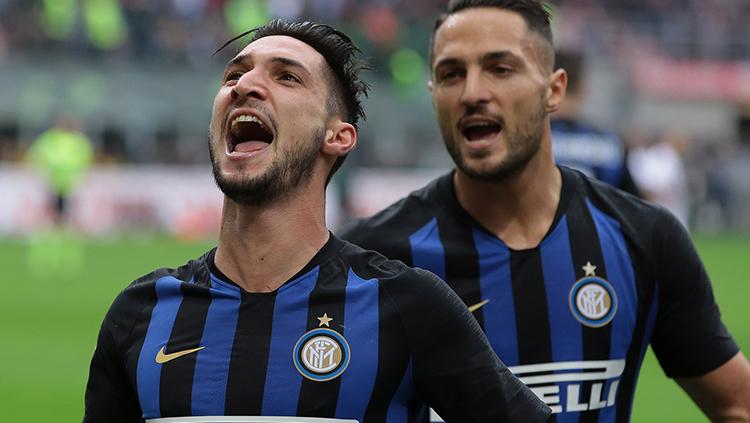 Pemain Inter Milan, Matteo Politano (kiri), kabarnya lebih memilih Raksasa Serie A Liga Italia, AS Roma, meskipun diketahui menjadi rebutan banyak klub.