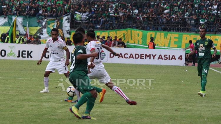 Persebaya vs Persija Copyright: Fitra Herdian/INDOSPORT