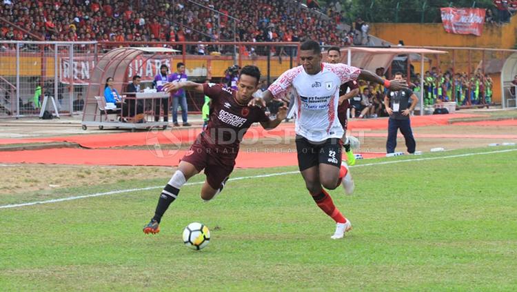 PSM Makassar vs Persipura Jayapura. Copyright: Wira Wahyu Utama/INDOSPORT
