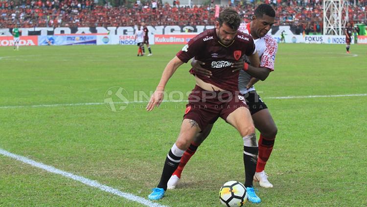 PSM Makassar vs Persipura Jayapura. - INDOSPORT