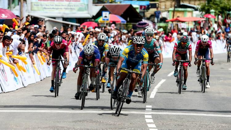 Tour de Singkarak.