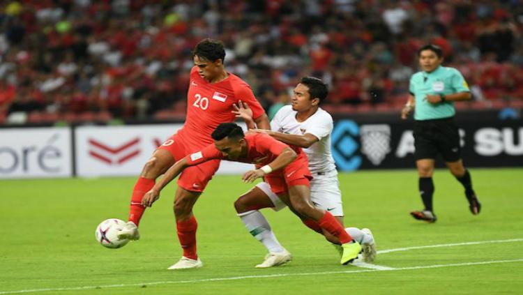 Pertandingan Timnas Singapura vs Indonesia di Laga perdana Piala AFF 2018 Copyright: Fox