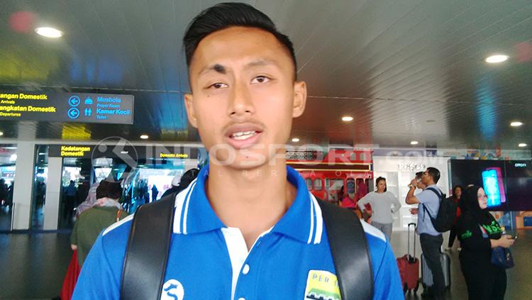 Pemain muda Persib Bandung, Agung Mulyadi mengaku sudah berusaha menampilkan permainan terbaiknya Copyright: INDOSPORT/Arif Rahman