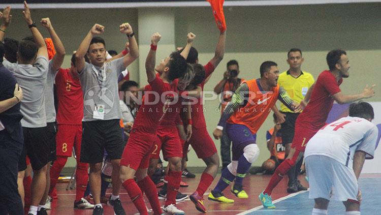 Selebrasi pemain Timnas Futsal Indonesia usai kalahkan Vietnam, Copyright: Ronald Seger/INDOSPORT