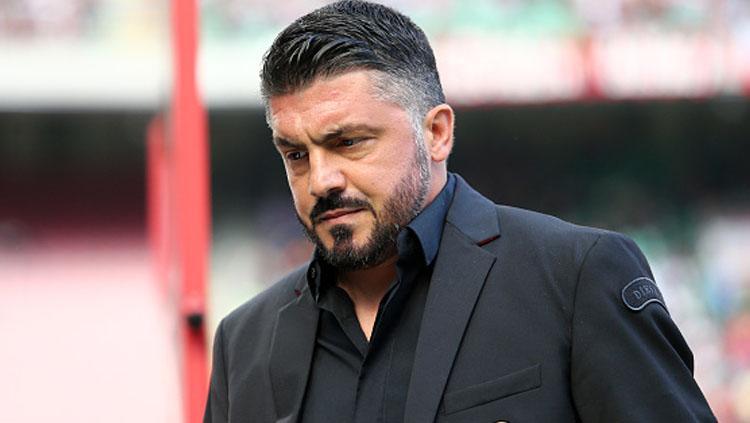 Gennaro Gattuso, pelatih AC Milan saat menundukkan kepalanya. - INDOSPORT