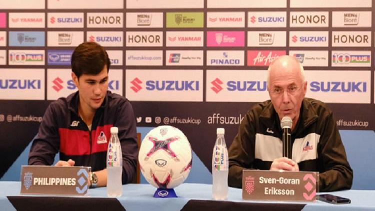 Pelatih Timnas Filipina, Sven-Goran Eriksson (kanan).