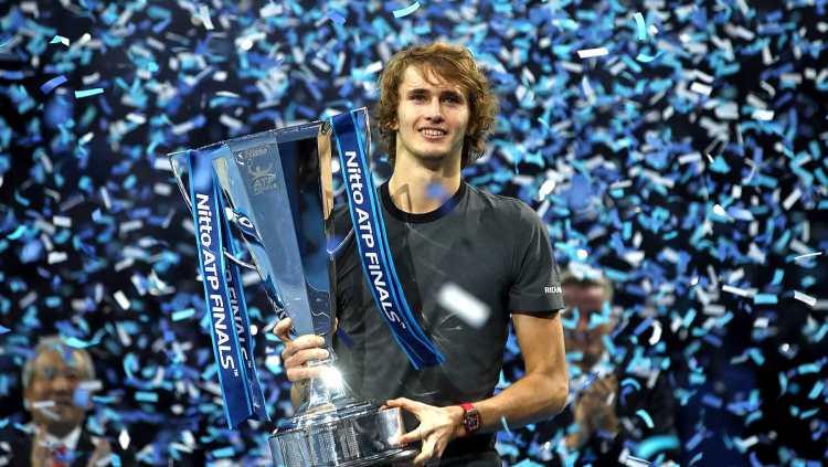 Alexander Zverev memenangkan gelar ATP World Tour Finals 2018. - INDOSPORT
