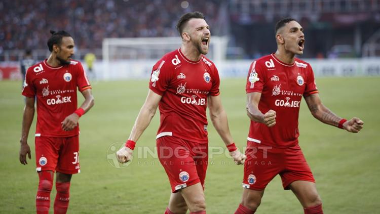 Aksi selebrasi Rohit Chand, Marko Simic, dan Jaimerson Copyright: Herry Ibrahim/INDOSPORT