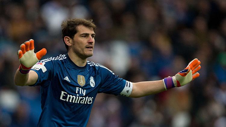 Iker Casillas, saat masih bermain di Real Madrid. - INDOSPORT