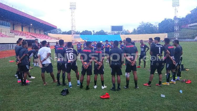 Skuat Persipura Jayapura usai menjalani latihan terakhir jelang menghadapi PSMS Medan