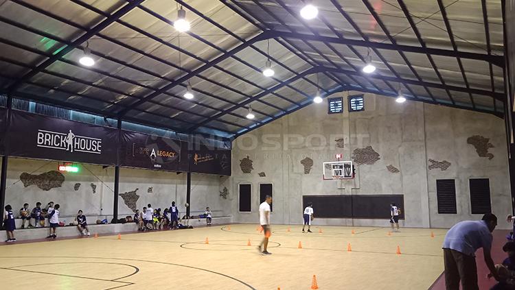 Brick House Basketball Court, Tempat Latihan Andalan Pemain Basket Ternama yang Bertema Unik Copyright: Shintya Anya Maharani/INDOSPORT