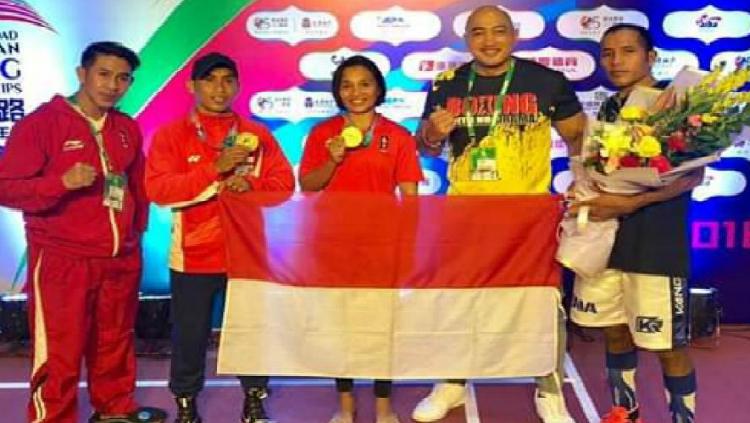 Petinju Indonesia raih dua medali emas di China.