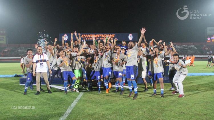 Persib Bandung U-19 merayakan gelar juara Liga 1 U-19 2018, Senin (26/11/18). Copyright: liga-indonesia.id