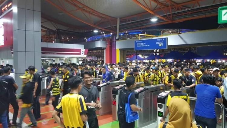 LRT Bukit Jalil yang diperpanjang operasinya hingga dini hari