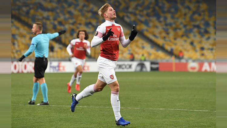 Badai cedera yang menghinggapi pemainnya memaksa Chelsea melirik Emile Smith Rowe dari rivalnya di Liga Inggris (Premier League), Arsenal.