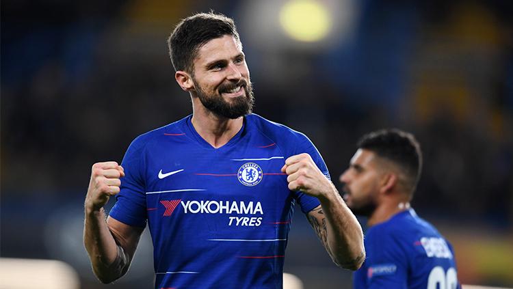 Selebrasi Olivier Giroud usai mencetak gol di laga Chelsea vs PAOK dalam penyisihan Grup L Liga Europa 2018/19.