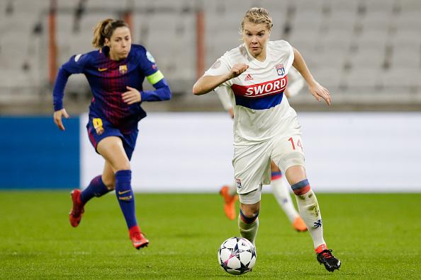 Ada Hergeberg, saat bermain untuk klubnya Olympique Lyon. Copyright: INDOSPORT