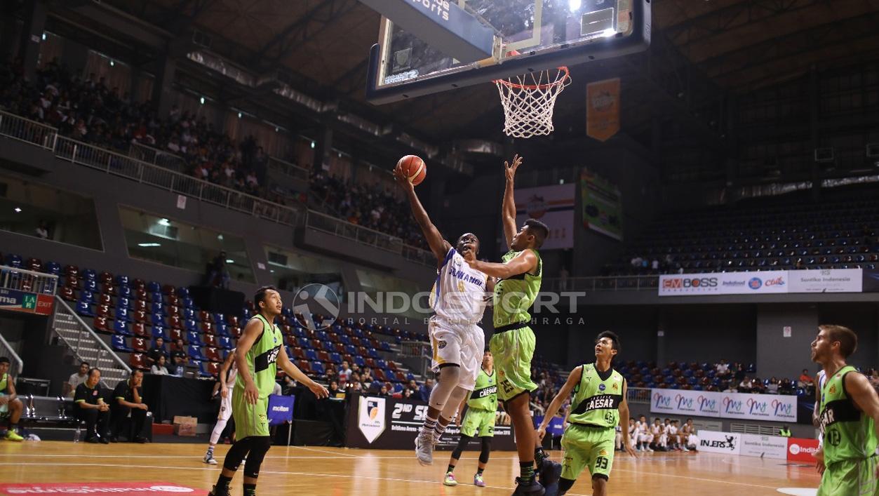Pertandingan Bogor Siliwangi vs Pacific Caesar seri kedua IBL Pertamax 2018-2019 di Britama Arena Mahaka Square Kelapa Gading Jakarta Utara, Sabtu (8/12).