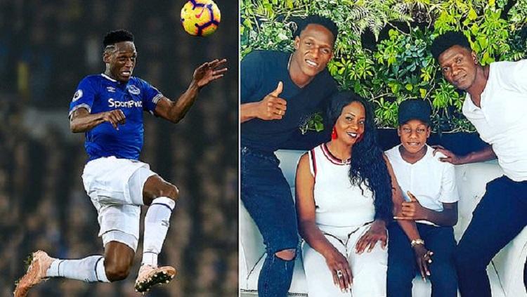 Pemain Everton, Yerry Mina dan keluarga yang disayanginya Copyright: Twitter/Everton_Fanly