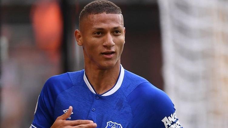 Richarlison, bintang Everton yang diincar Chelsea.