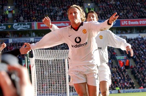 Diego Forlan saat berseragam Manchester United. Copyright: INDOSPORT