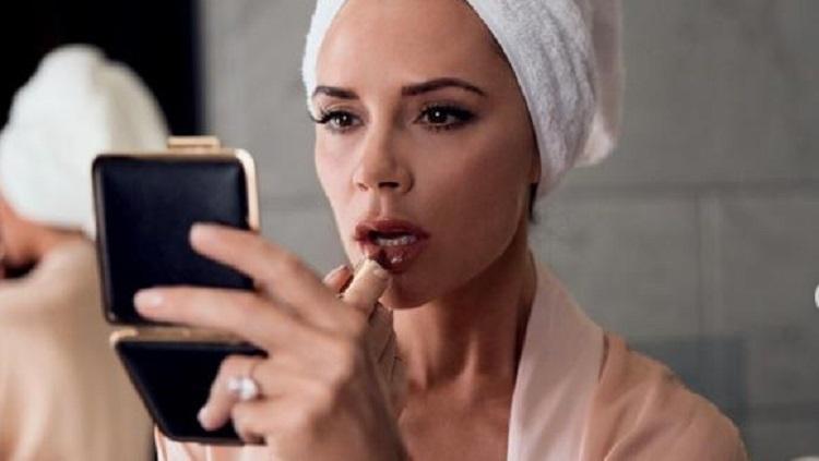 Victoria Beckham mengaku suaminya, David, kerap menggunakan produk-produk kecantikan miliknya.
