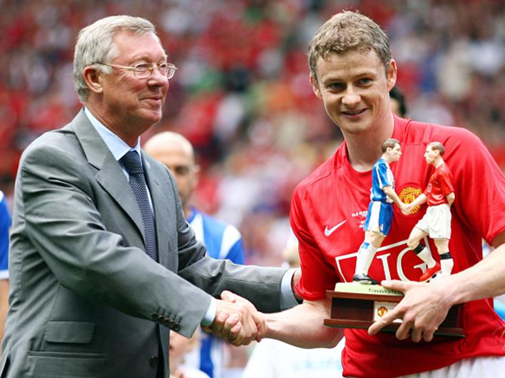 Ole Gunnar Solskjaer dan Sir Alex Ferguson Copyright: INDOSPORT