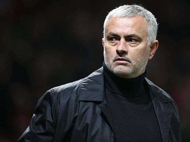 Jose Mourinho, kini menjadi salah satu pelatih berpengalaman yang menganggur. Copyright: INDOSPORT