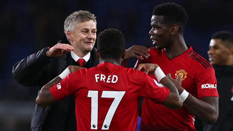 Ole Gunnar Solskjaer bersama para pemain Manchester United.