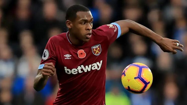 Arsenal saingi Manchester United buru bek West Ham, Issa Diop.
