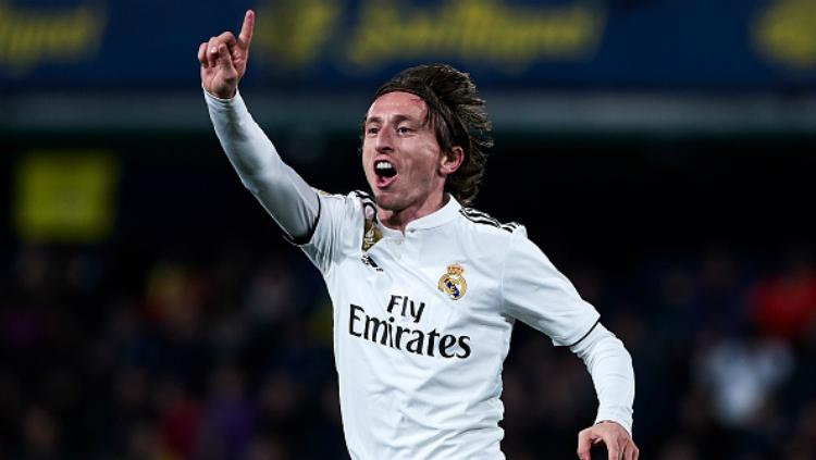 Luka Modric dalam laga Villarreal vs Real Madrid di Stadion de la Ceramica, Jumat (4/1/19). - INDOSPORT